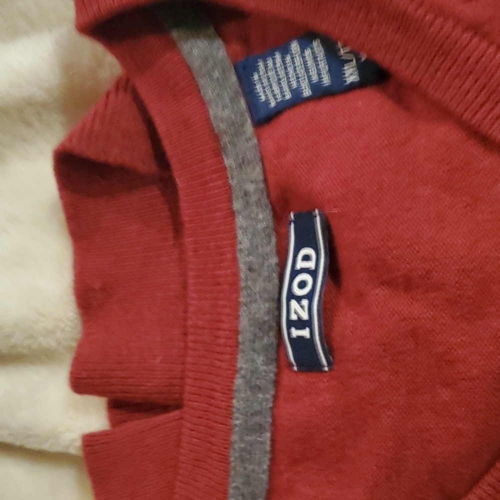 Izod v neck vest XXL